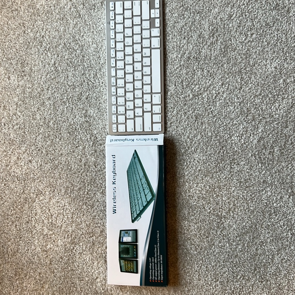 Wireless Keyboard - Picture 8 of 8